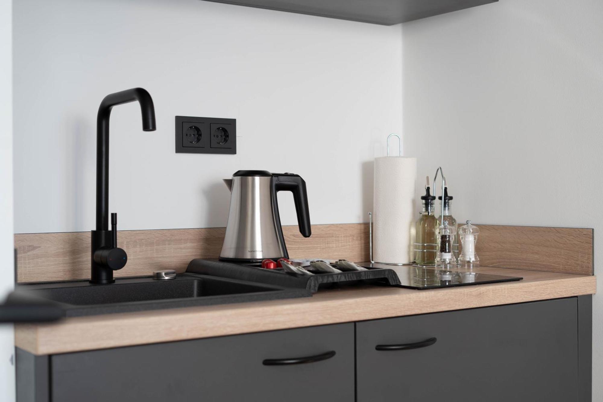 Central Bonn Apartments I Private Parking I Home2Share Εξωτερικό φωτογραφία